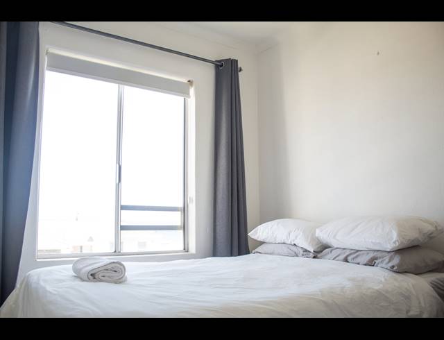 2 BEDROOM PENTHOUSE SOLD IN WESTCLIFF